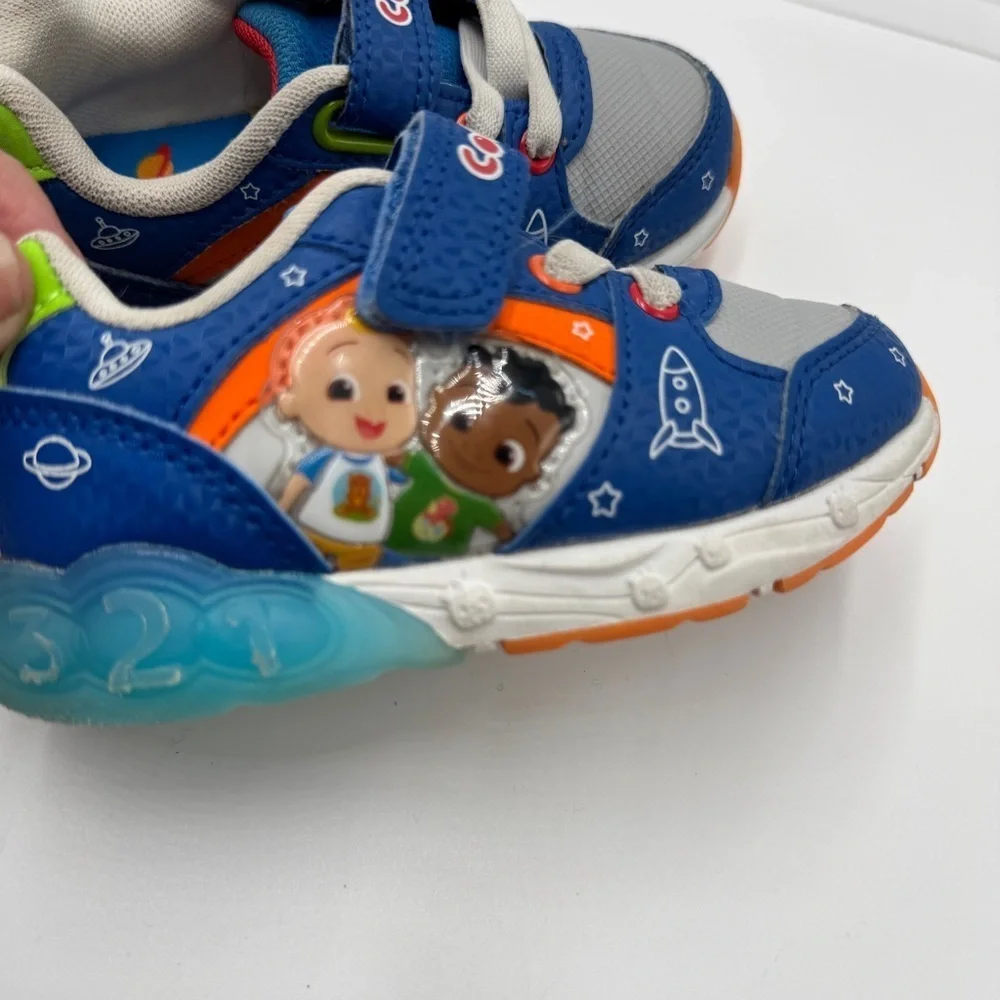Cocomelon Blue and White Light Up Toddler Sneakers with Velcro Strap
